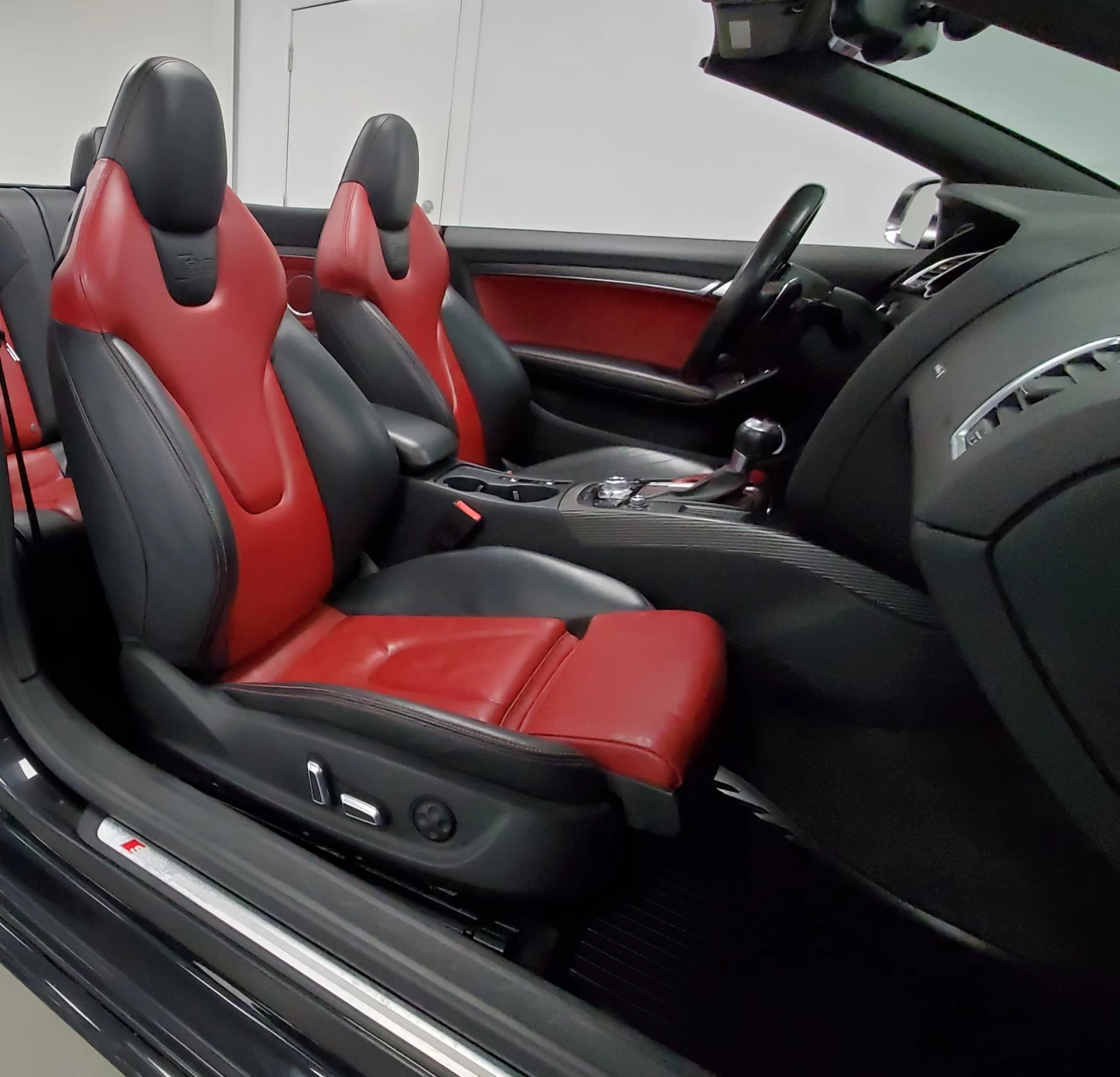 2014 Audi S5 2dr Conv Technik Image principale