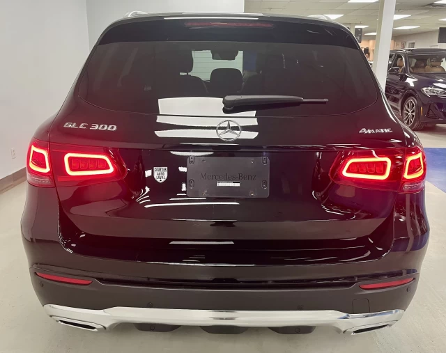 Mercedes-Benz GLC GLC 300 4MATIC SUV *LOW KM* 2021