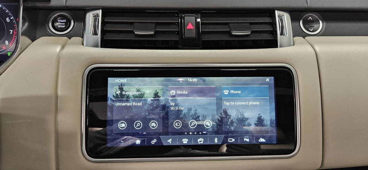 2022 Land Rover Range Rover Sport SPORT HST AUTO B INTERIOR HEADS UP DISPLAY Image principale